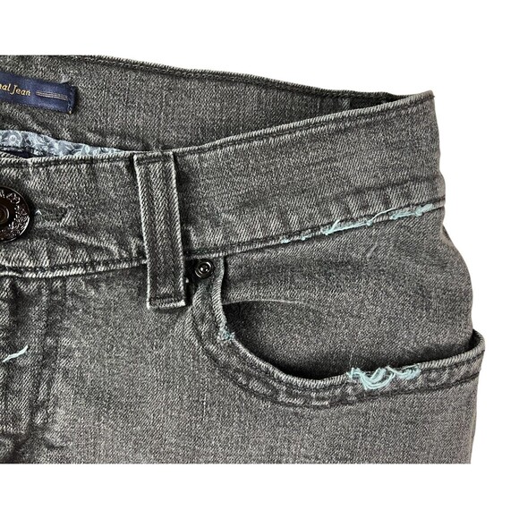 Levis 542 Jean Shorts  Women's Size 8  Lowrise Cut-off Black Denim w Flap Pocket - Picture 4 of 9